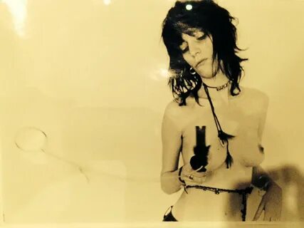 Slideshow patti smith tits.