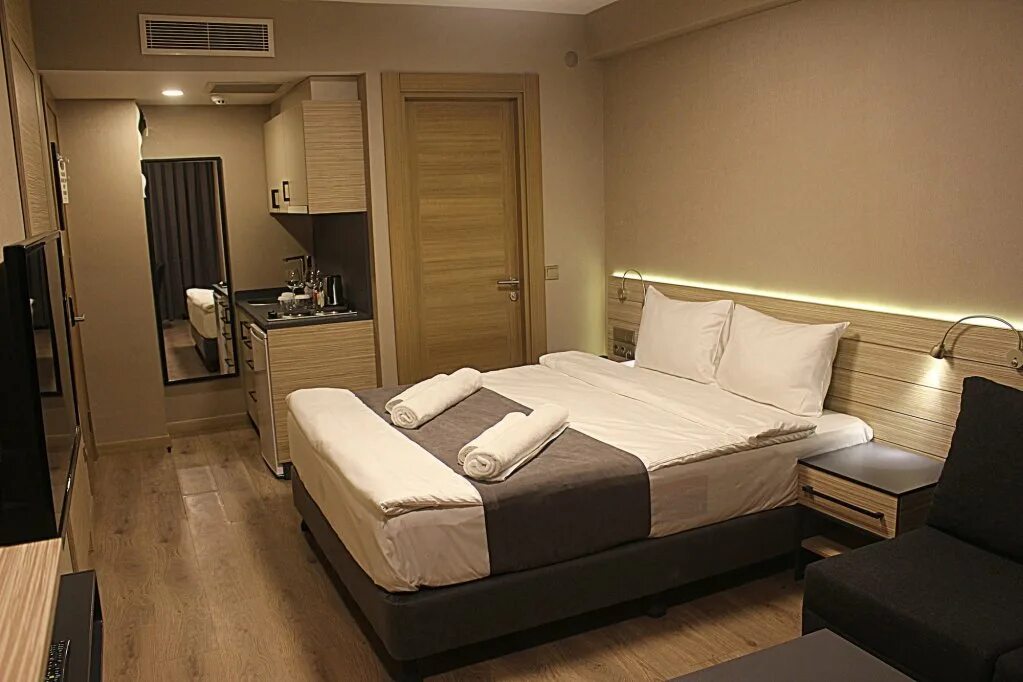 Comfort hotel taksim 4*. The hotel was comfortable. The hotel was comfortable. Сан комфорт отель стамбул. The hotel was comfortable.