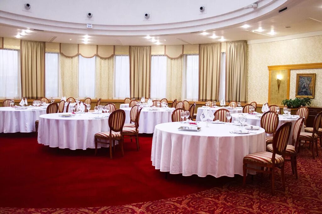 Ля ронд ресторан екатеринбург. Атриум палас кафе. La ronde екатеринбург. Атриум палас отель банкетный зал. Куйбышева, 44.