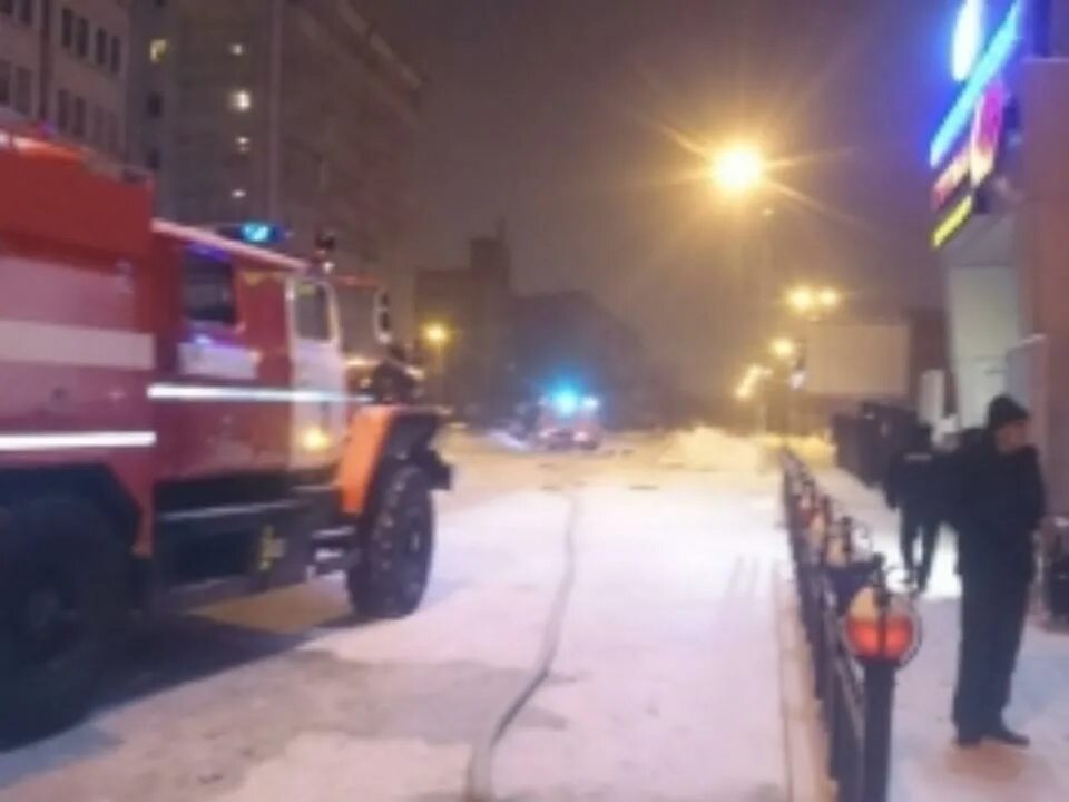 Что было сегодня ночью в энгельсе. Пожар в энгельсе сегодня ночью. пожар в энгельсе. пожар в энгельсе сегодня. пожар на фридриха энгельса сегодня.