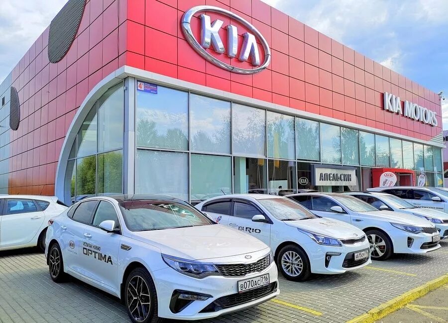 Автосалоны во владимире с пробегом автомобили. Автосалон. автосалон машинки. kia автосалон. автосалон автомобилей с пробегом.