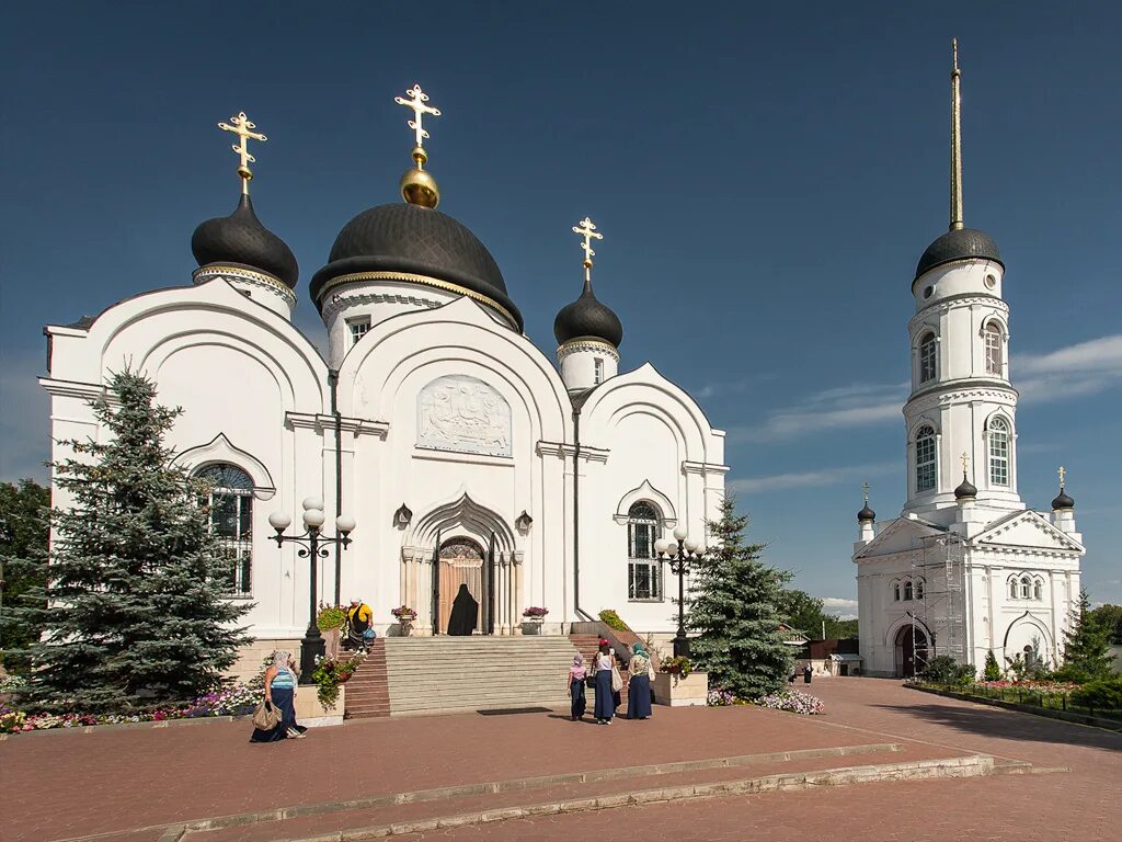 Свято преображенский женский монастырь. Задонский Свято-Тихоновский монастырь. Свято-Тихоновский женский монастырь Задонск. Тихоновский Преображенский монастырь. Преображенский женский монастырь Задонск.