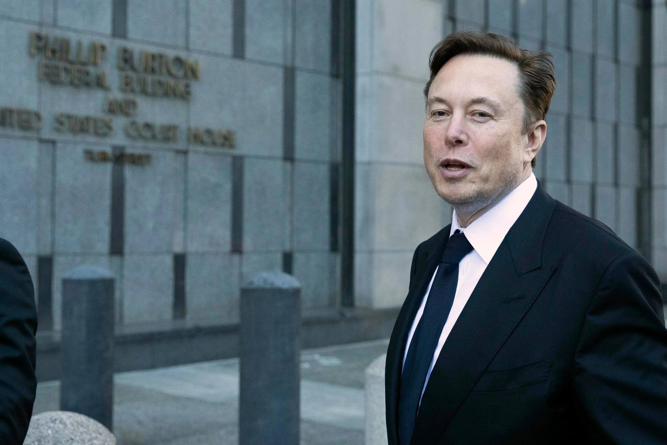Илон маск подарил. Илон маск. elon musk 2025. илон маск фото. илон маск миллиардер.