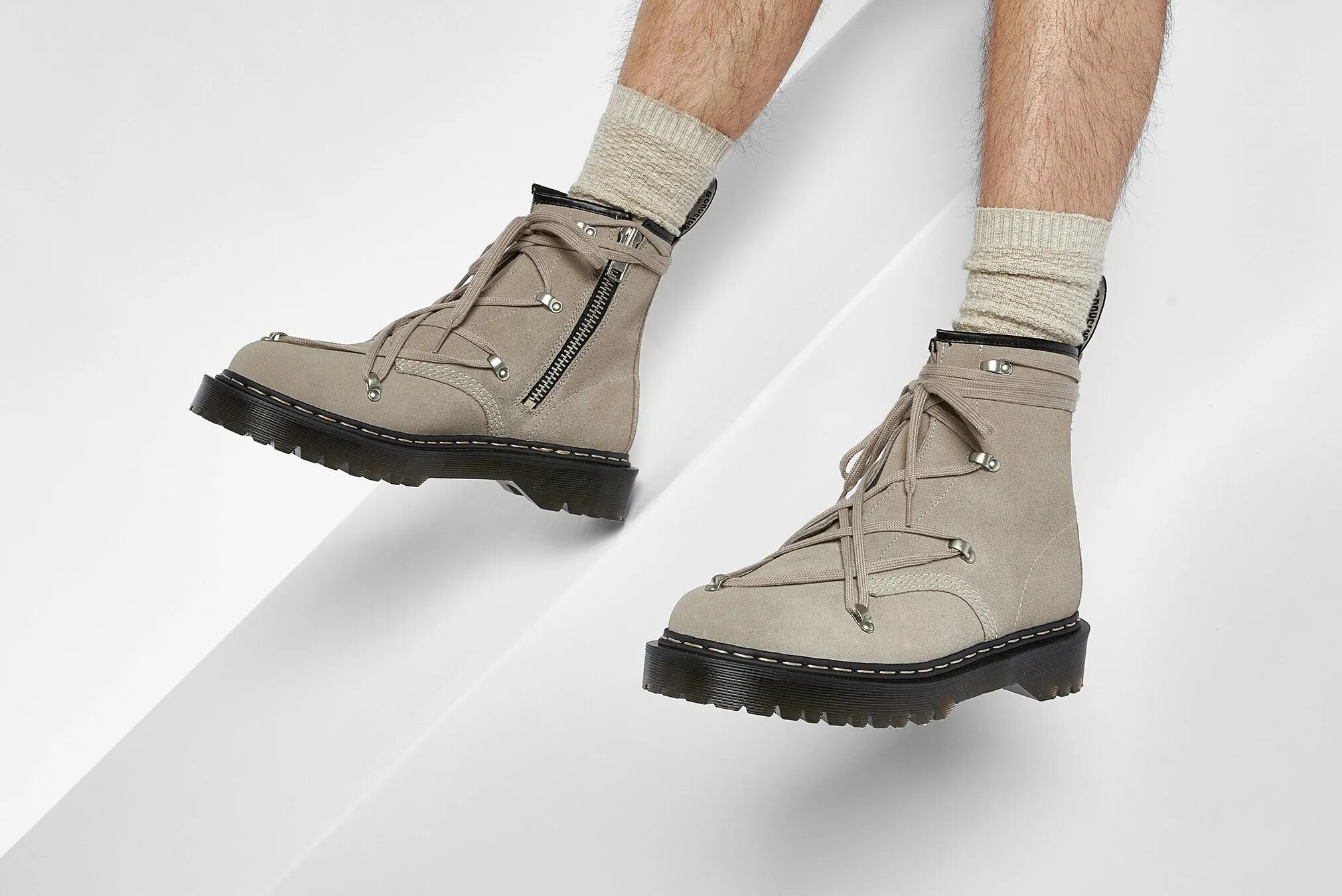Rick owens martens 1460. Рик оуэнс доктор мартинс. rick owens x dr martens 1460. dr martens x rick owens. dr martens rick owens.