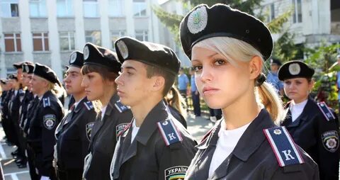 Блондинка в академии