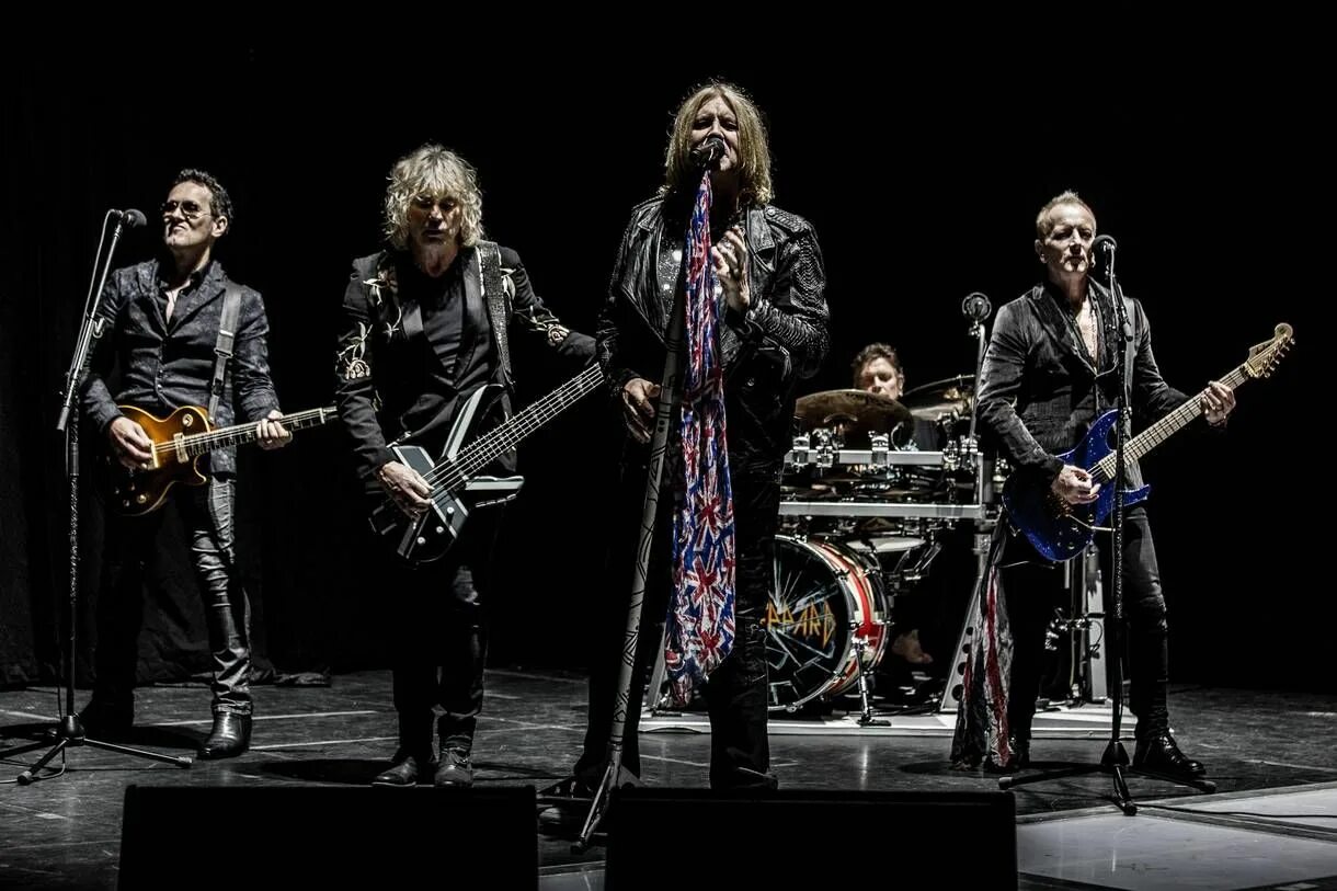 Def video. Группа def leppard. группа def leppard 2025. def leppard def leppard 2015. группа def leppard 2017.