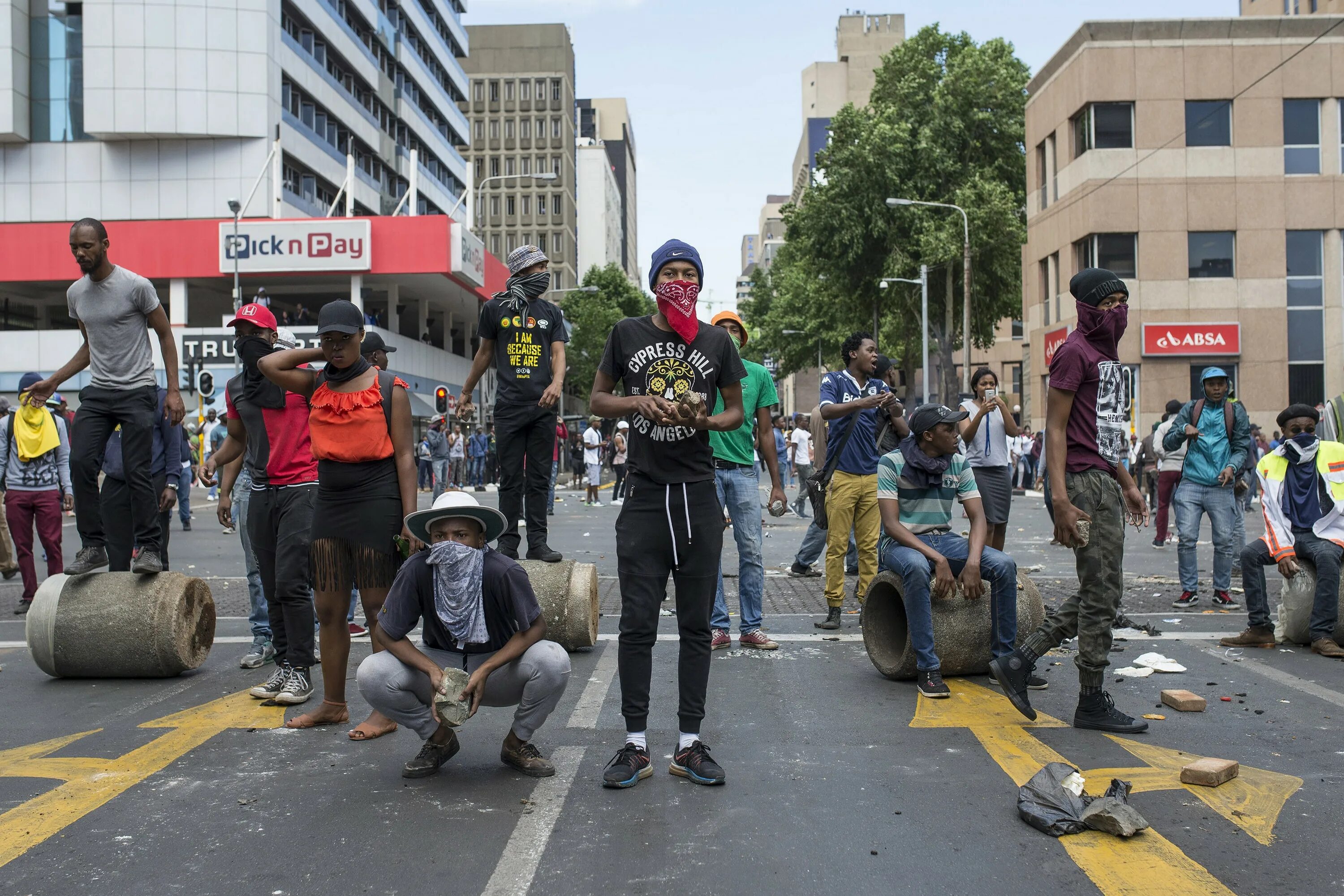 Йоханнесбург ЮАР преступность. Йоханнесбург гетто. Кейптаун ЮАР преступность. Юар что произошло