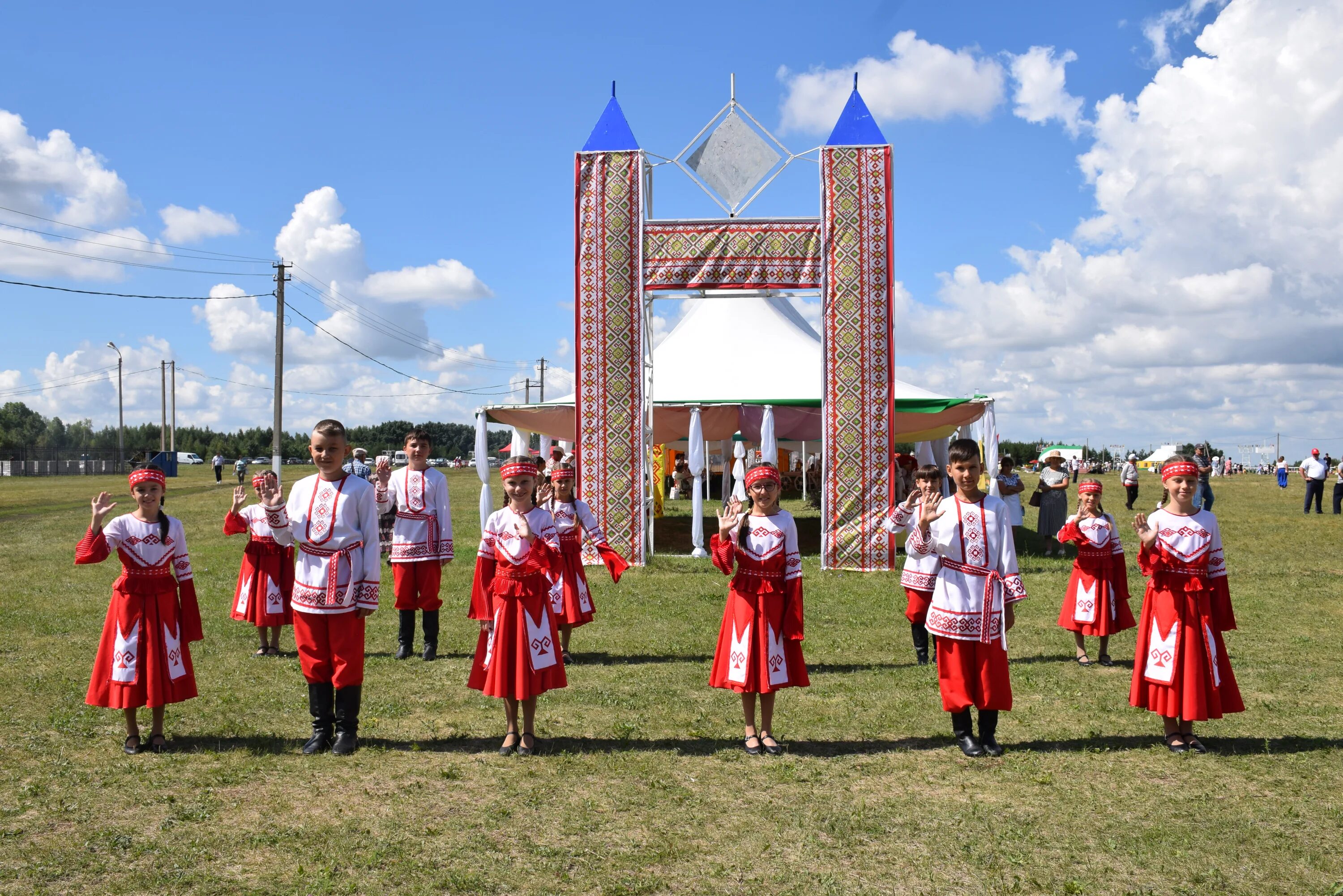 Национальный праздник чувашей. МАНКУН Чувашский праздник. Национальный праздник чуваш Уяв. Чувашский ансамбль Уяв. Уяв Чувашский праздник.