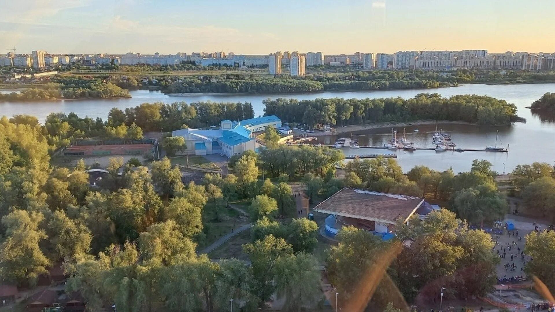 Парк зеленый остров. Проект зеленого острова омск. Пкио зеленый остров омск. Пкио зеленый остров черкесск. Черкесск достопримечательности парк зеленый остров.