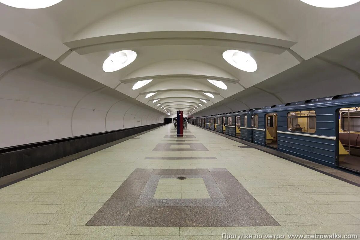 Фото, Станция метро "Алтуфьево", Москва - фотографии на MsMap.ru