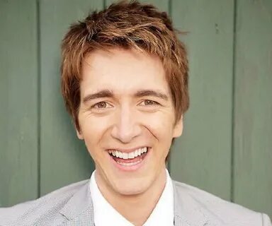 Актер оливер биография