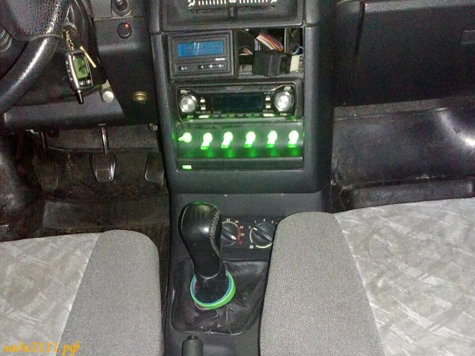 кнопка ваз 2110 квадратная. кнопка циркуляции воздуха ваз 2110. кнопки ваз-2110 3-х контактный. какие кнопки на ваз 2110. какие кнопки на ваз 2110.