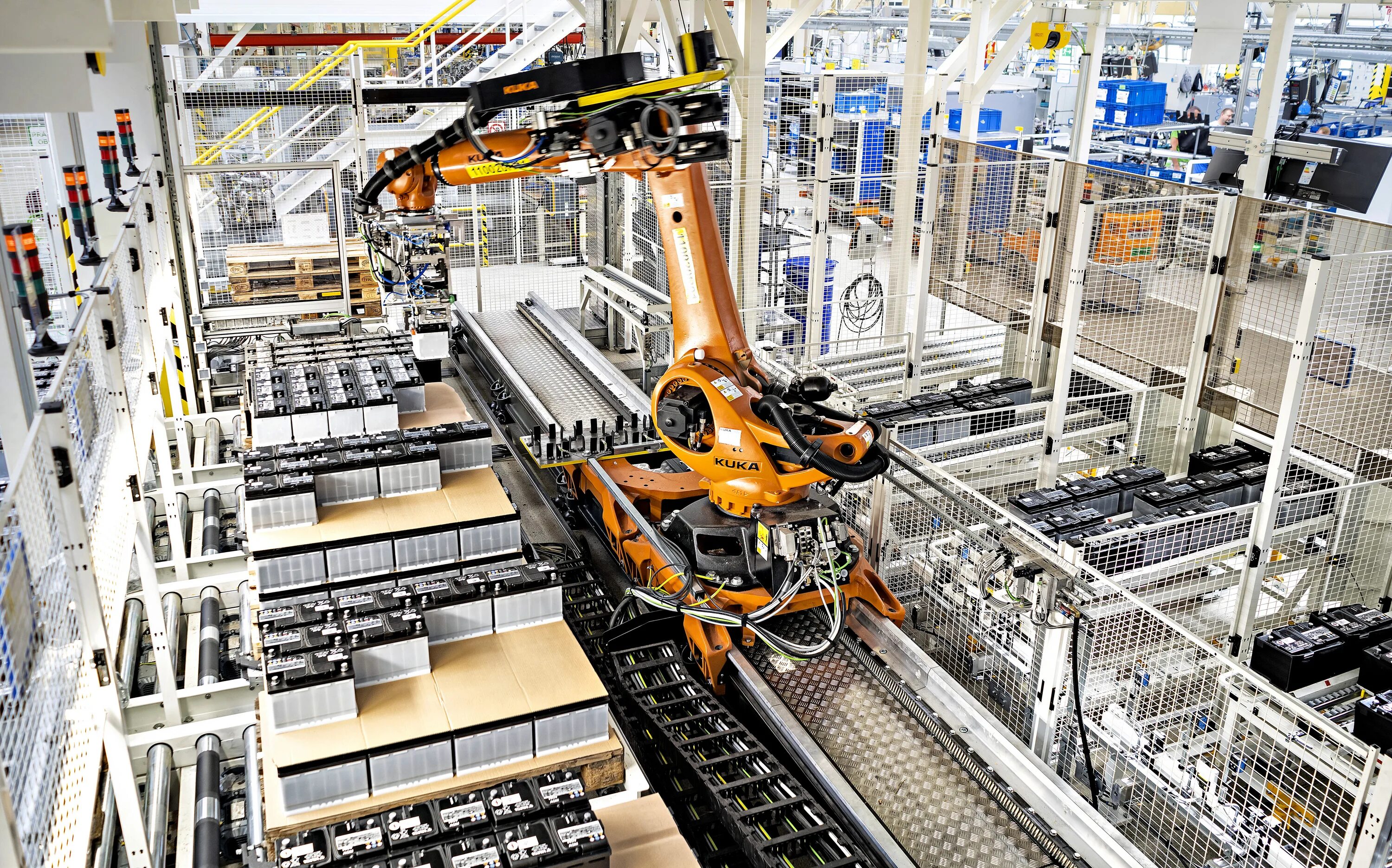 Robot factory. Автоматизированный склад. Автоматизированный склад будущего. Промышленные роботы и индустрия 4.0. Автоматизированная логистика.
