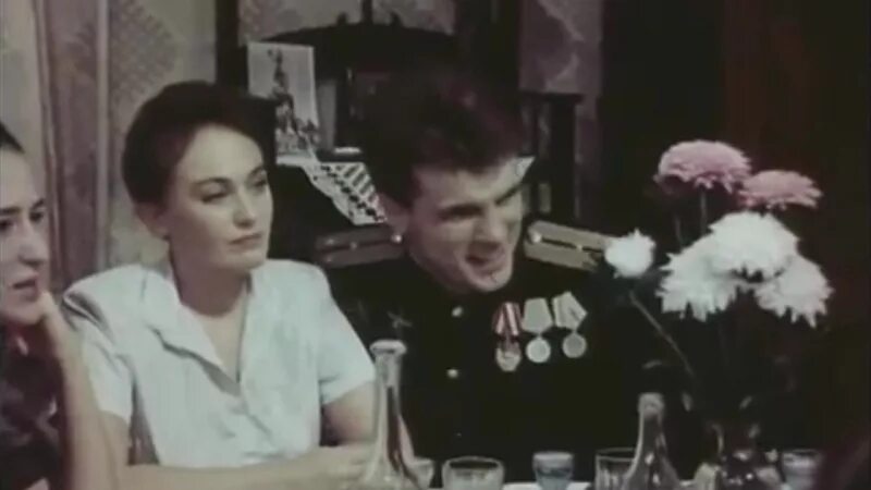 А ты не плачь дорогая. Если вас сегодня укусила злая собака. Как успокойся и не плакать. Слова чтобы успокоится. Любимый плачет.