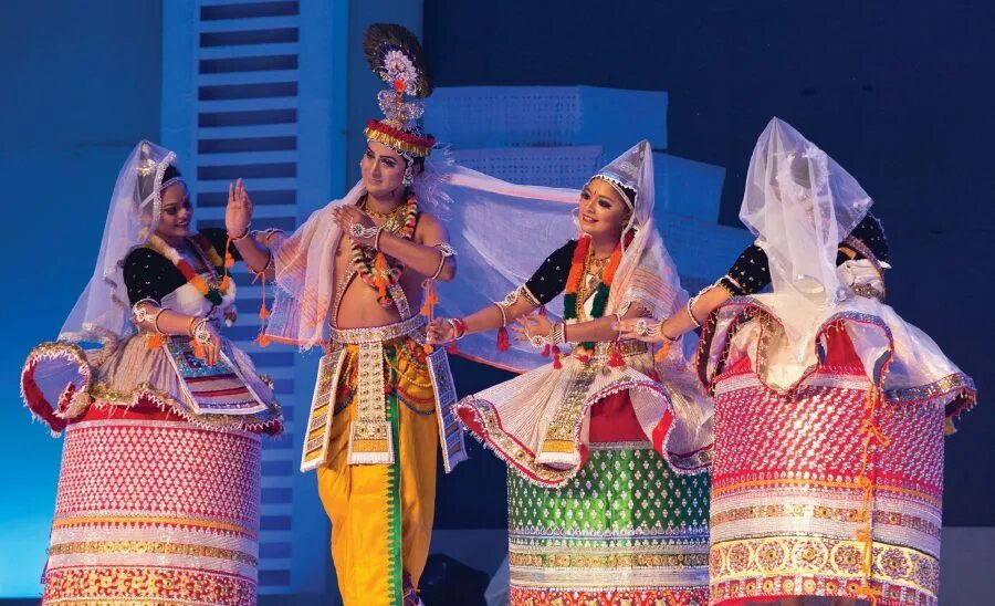 Манипури. Мейтхеи (Манипури). Танцы Индия Манипури. Манипури танец.