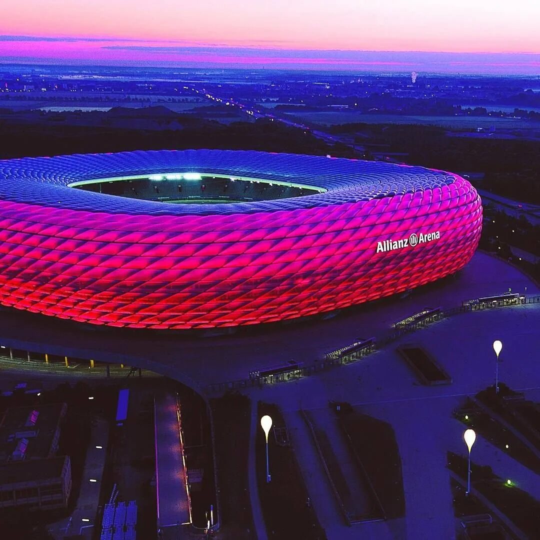 Альянц Арена Мюнхен. Стадион Альянц Арена. Мюнхен Арена стадион. Стадионы Германии Альянц Арена.