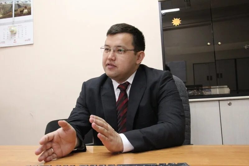 Кусаинов данияр джолдыбайевич. Шарипбеков жарас. Экономисты казахстана. Ильсувар сатимов. Додонов искандер юрьевич фото.