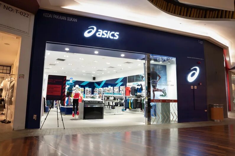 Магазин асикс в москве. Асикс аутлет. Магазин асикс. Магазин ASICS В Москве.