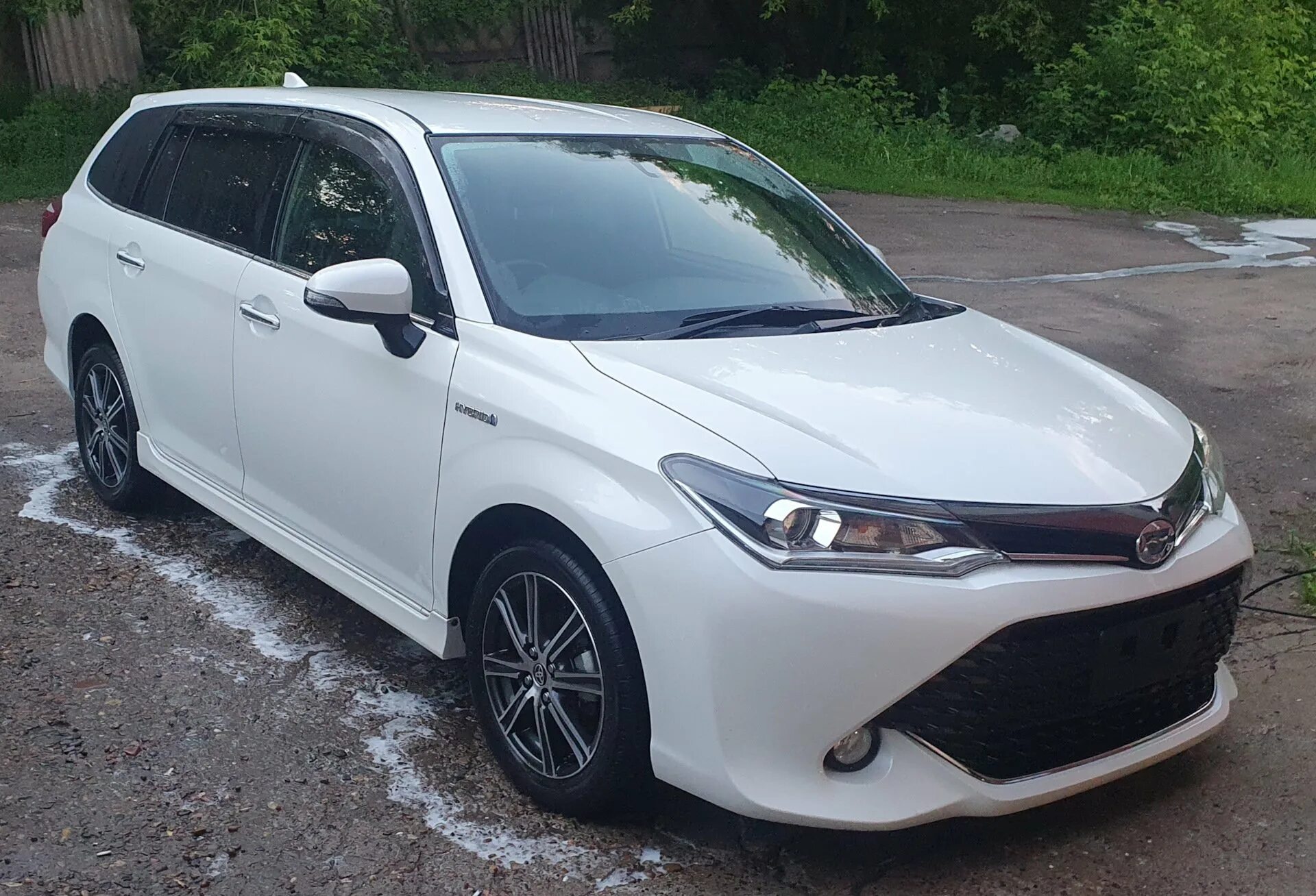 Fielder гибрид. Toyota corolla fielder 2017. toyota corolla fielder 2017 гибрид. тойота королла филдер гибрид 2016. toyota corolla fielder 2015 гибрид.