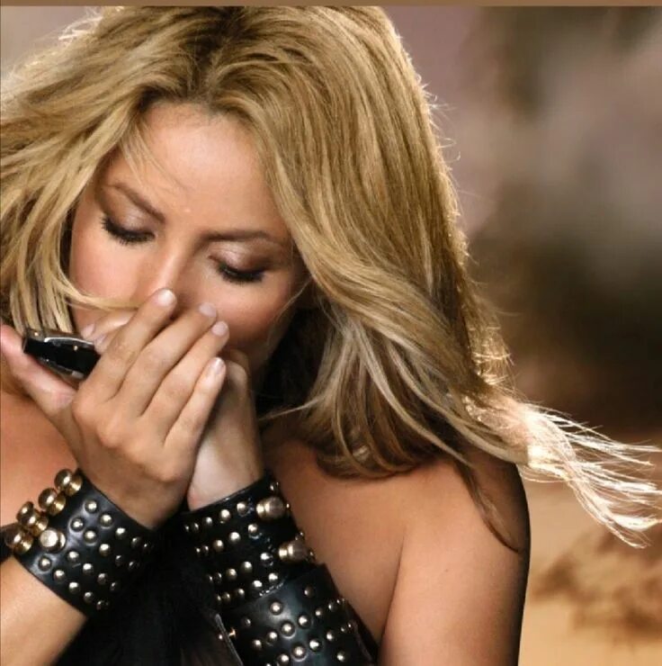 Shakira album. Shakira 2009.
