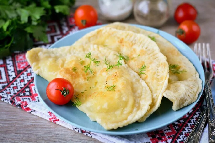 Жареные чебуреки с картошкой