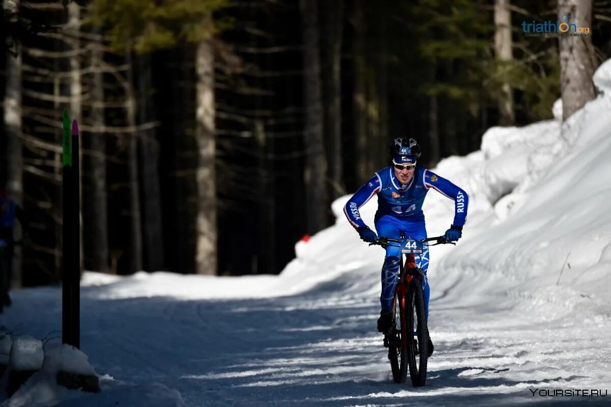 Зимний дуатлон. Зимний триатлон. Зимний триатлон виды спорта. Зимний триатлон. Триатлон лыжи.