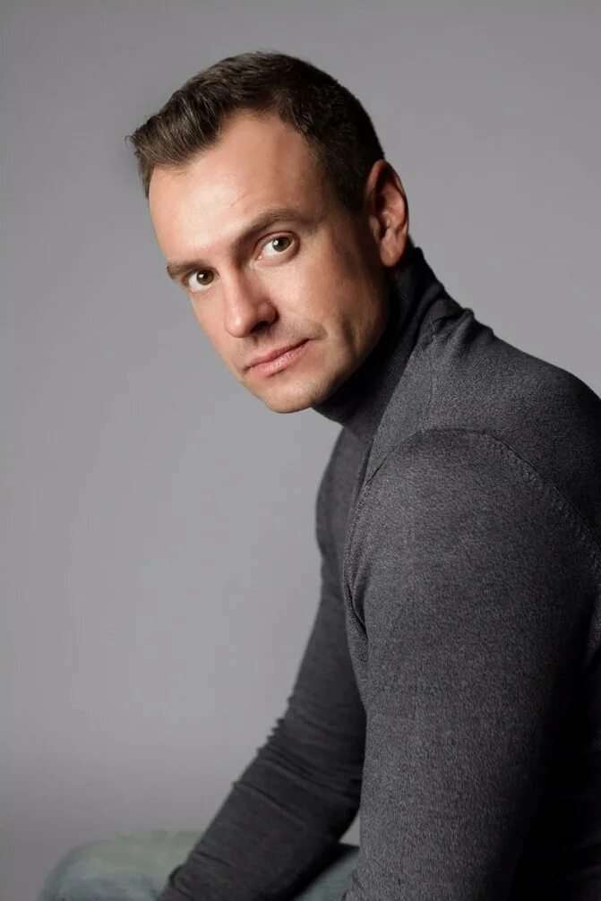 Химичёв михаил актёр. Михаил химичев актер фото. Химичев кирилл красноярск. Химичёв михаил актёр фото. Михаил химичев ласточка.