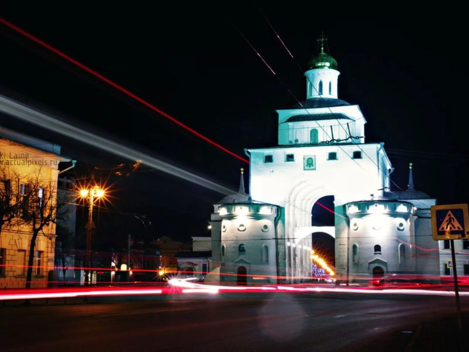 Золотые ворота достопримечательность города. Золотые ворота во Владимире.