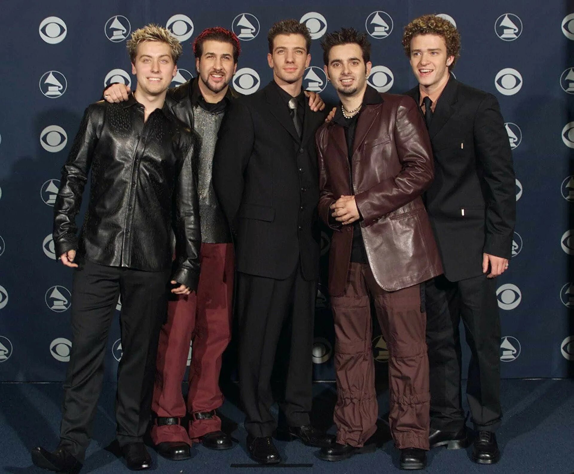 Лэнс басс nsync. Джастин тимберлейк бэкстрит бойс. Ин синк. N*sync 2000. Бэкстрит бойс тимберлейк.