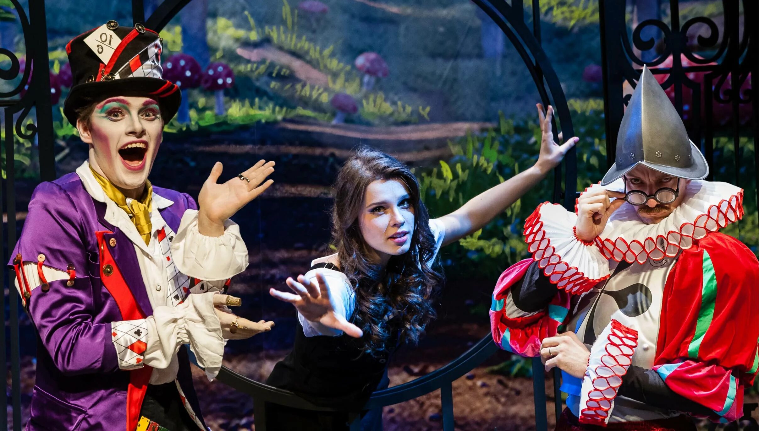 алиса в стране чудес музыкальный театр отзывы. алиса в стране чудес эстетика. спектакль "алиса в стране чудес" театр кукол. алиса в стране чудес спектакль. алиса в стране чудес музыкальный театр отзывы.