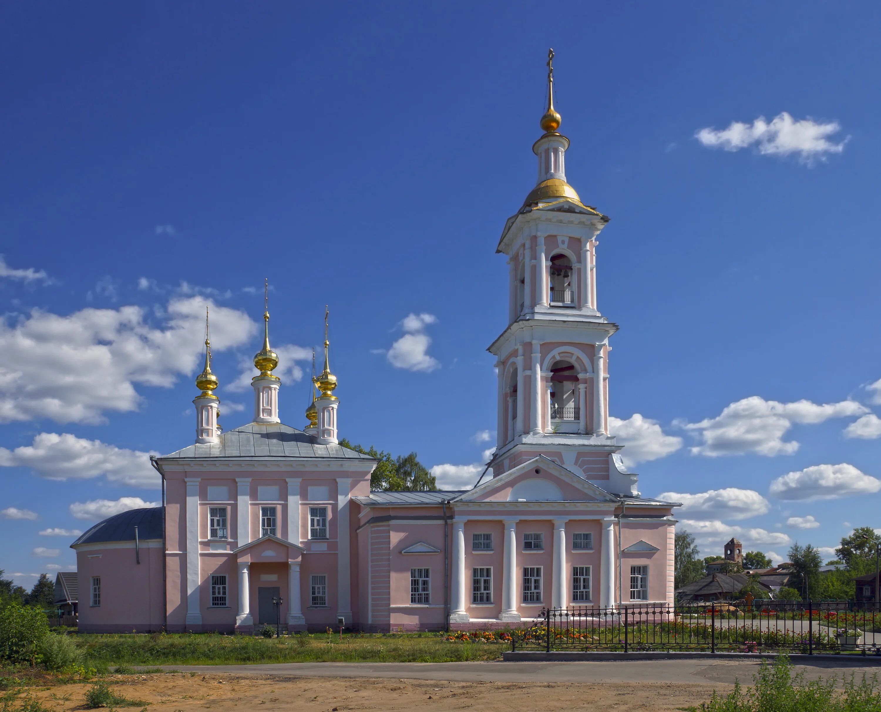 Вознесенская церковь во владимире. Вознесенская церковь во владимире. Вознесенский храм екатеринбург. Кимры церковь заречье. Вознесенская церковь г.