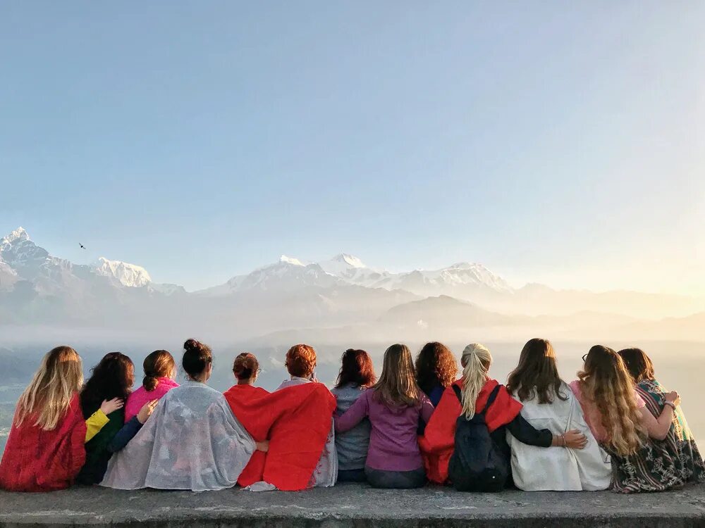 вечеринка на теплоходе. девичник на море. девичник в стамбуле. девичник на яхте. девичник туры.