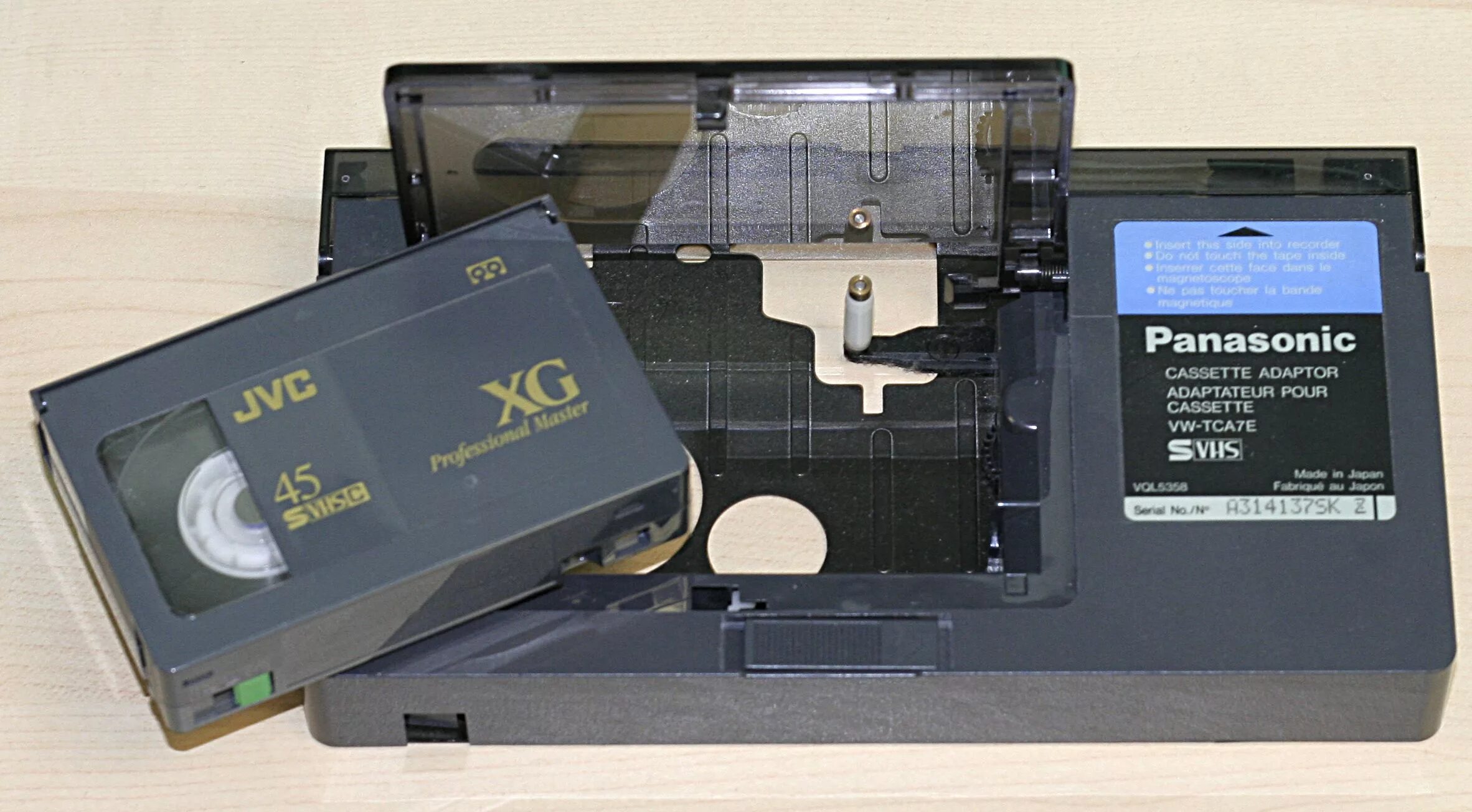 Адаптер vhs. Адаптер panasonic vhs-c to vhs. vhs кассета адаптер переходник vhs mini dv. адаптер для mini dv8 кассет. адаптер для minidv 8 кассет.