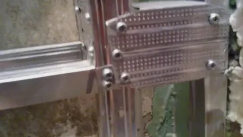 Спрятать трубы под гипсокартон