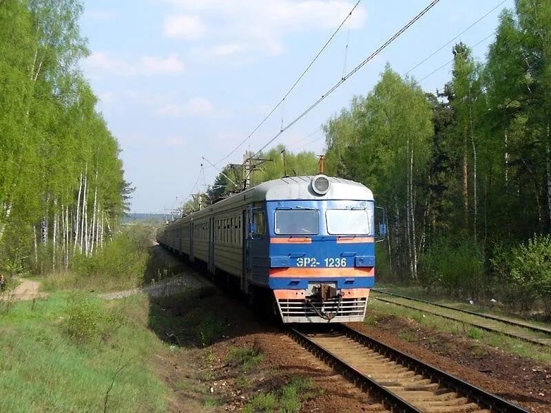 Болшево платформа 2. Электрички подлипки болшево. Москва болшево остановки электричек. Пригородные поезда эд4м. Электрички мытищи болшево.