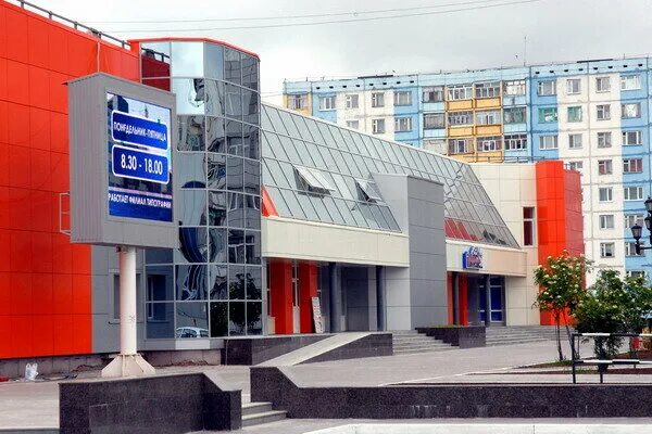 открытие городской елки. дворец культуры нефтяник радужный. хмао город нефтяников. радужный нефтяник дк нефтяник. дк нефтяник радужный хмао.