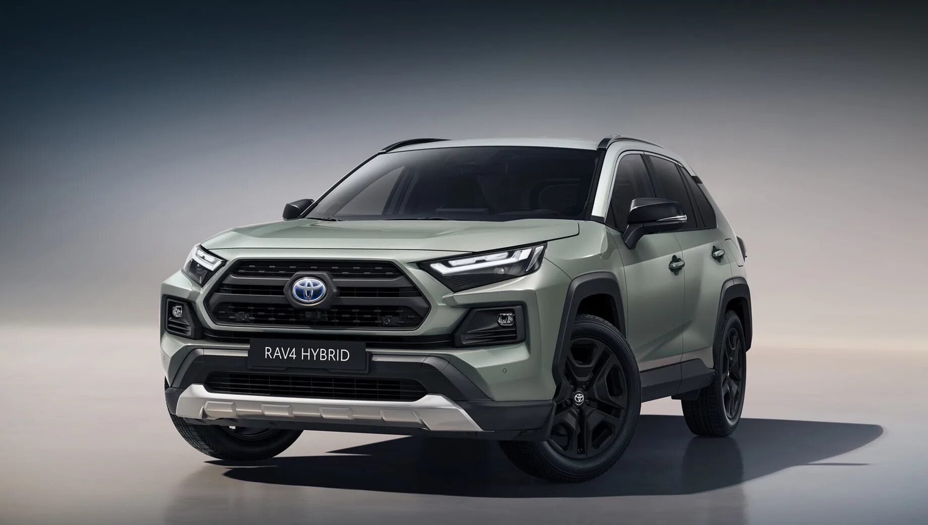 Is the NEW 2022 Toyota RAV4 Hybrid a BETTER compact SUV than a Honda CR-V? - You