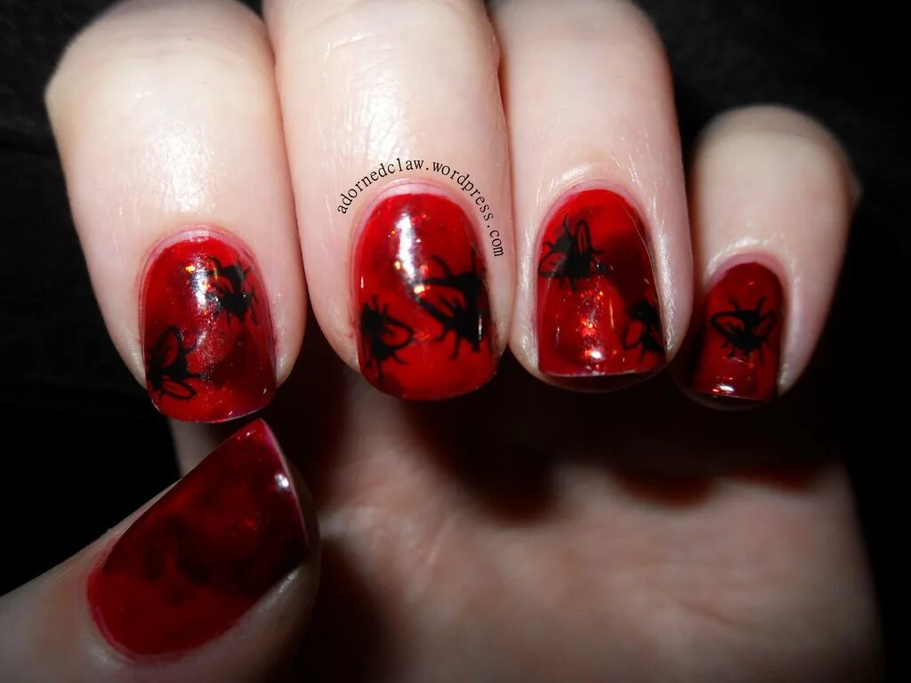 Кроваво красный маникюр на короткие ногти SWATCH REVIEW: ESSIE STYLENOMICS How to do nails, Hot nails, Essie nail polish