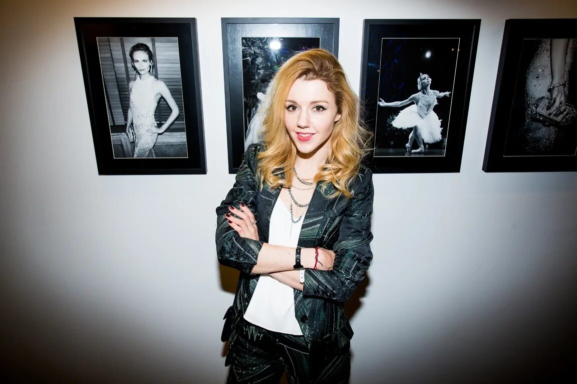 сколько лет юлиану караулову. сколько лет юлиану караулову. певица юлианна караулова. пивиса юльяна каралулова.