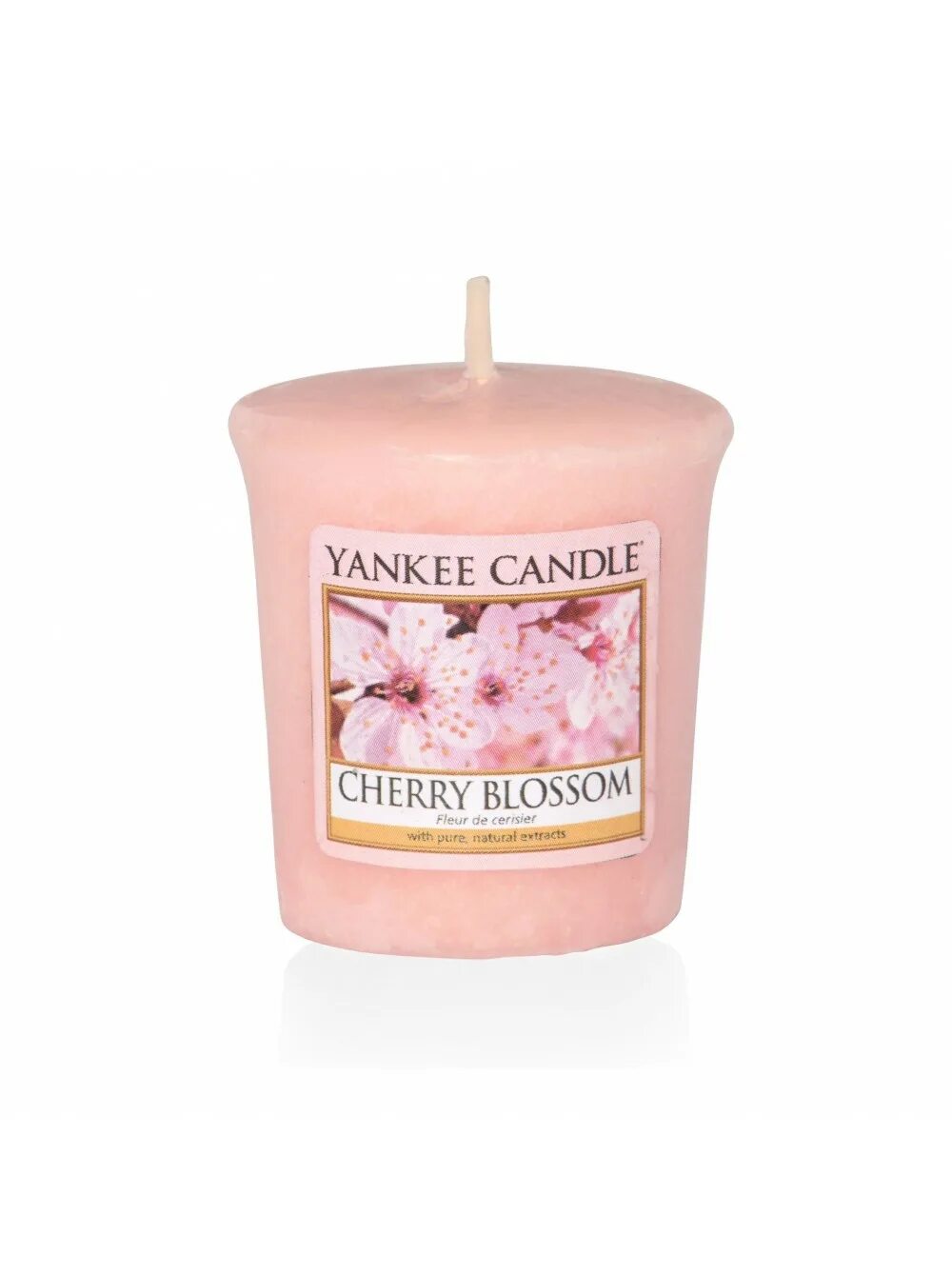 Свечи с запахом вишни. Yankee Candle Cherry. Свеча only for you Fragrance for your Home. Свеча с ароматом Эклипса без фона. Cherry candle