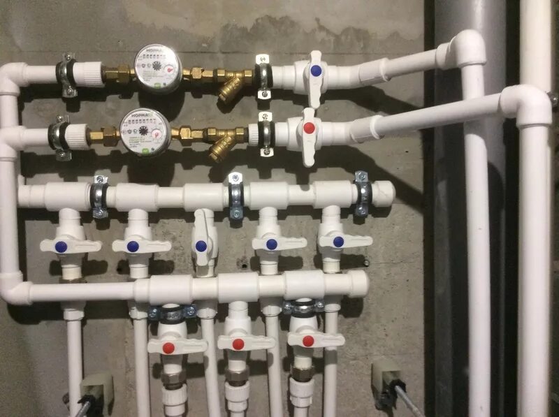 Распределительный блок для систем отопления полипропиленовый. Узлы из полипропилена. Коллектор смесительный для теплого пола из полипропилена. Узел учета холодной воды из полипропилена. Узлы из полипропилена.