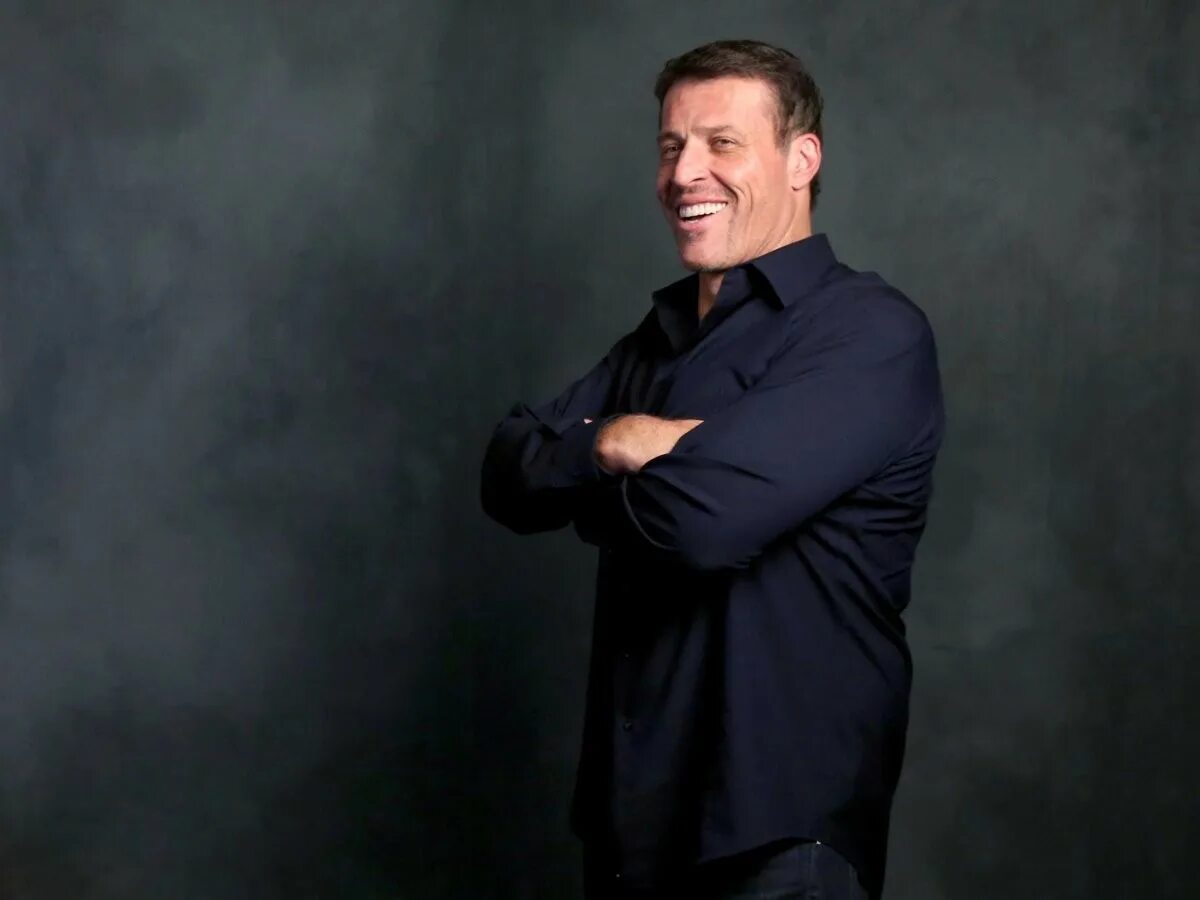 Tony robbins. Тони роббинс фото. Зои робинс. Энтони роббинс. Тони роббинс 2018.