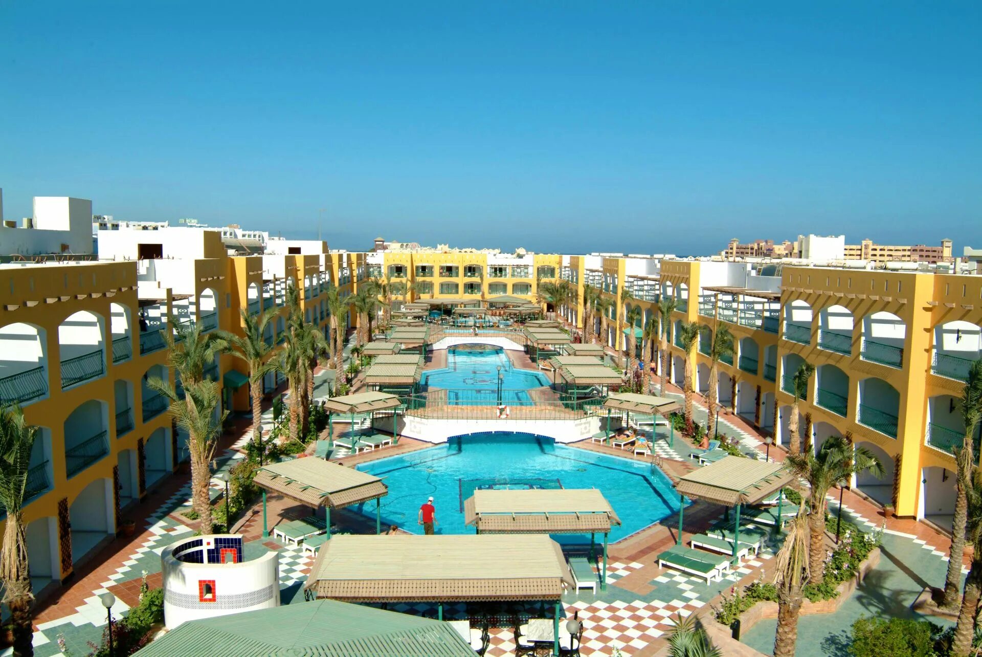 азур резорт хургада