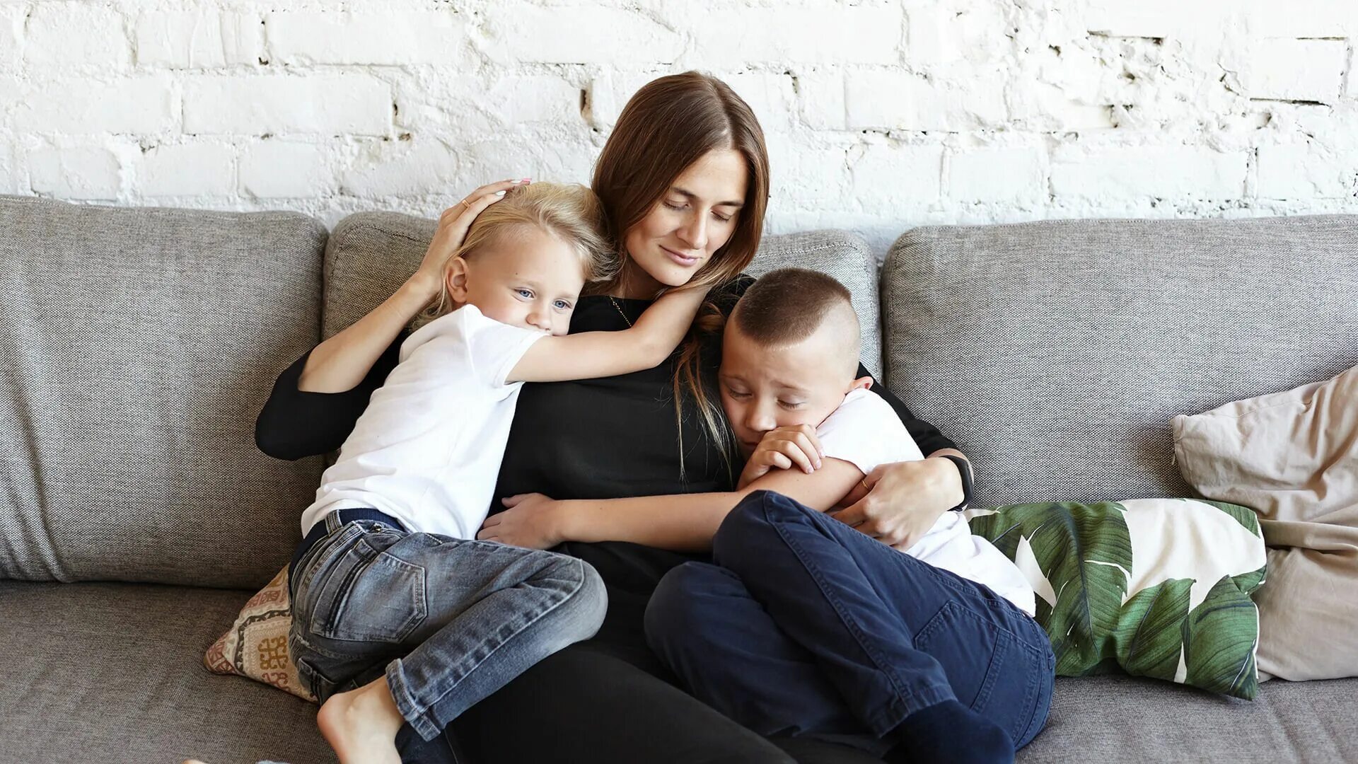 Томас битти. Счастливая семья. Беременная фотосессия. Объятия с родителями. Мужчина второй ребенок.