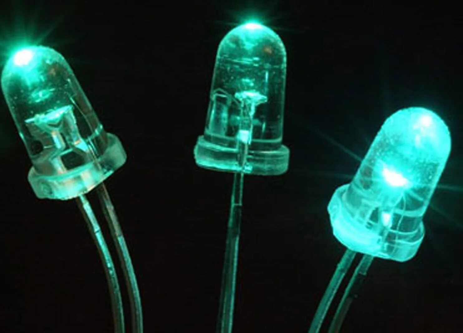 Маленькие светодиоды. Красивый светодиод. Синий светодиод. Как использовать светодиоды. Как использовать светодиоды.