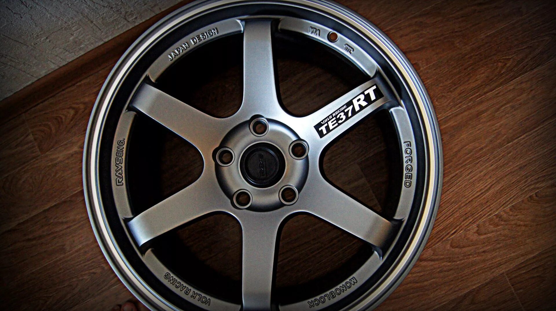 Rays et. Volk racing te37 r15. колеса rays volk racing te37. реплика volk racing te37. диски volk rays te37.