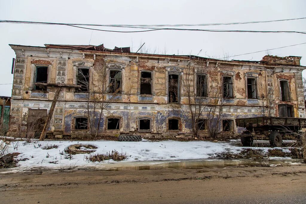 Дом крапивна. Дом купца прянчикова. село крапивна тульской области. крапивна музей. купцы юдины крапивна.