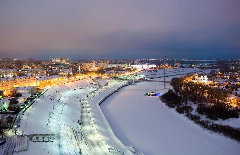 Природа тюменской области. Площадь четырехсотлетия тюмени. Набережная тюмень зима. Набережная тюмень 2023. Достопримечательности тобольска.