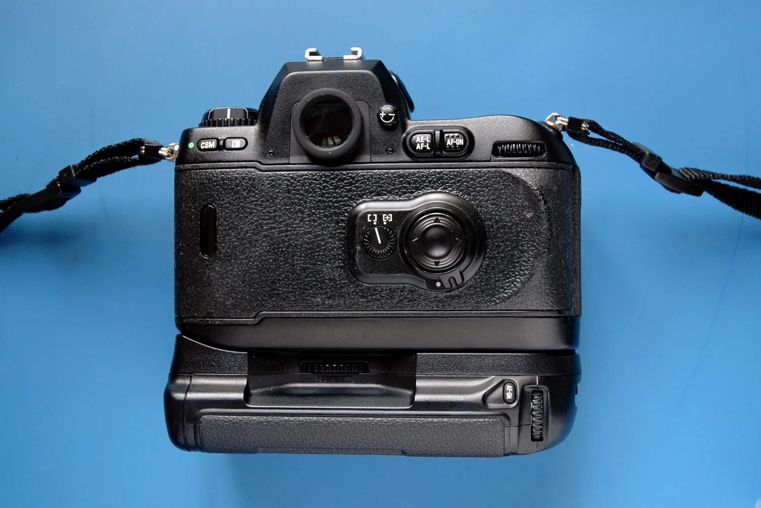 Nikon f 100. Nikon f100 пленочный. батарейки для nikon f100. f100 фотоаппарат.