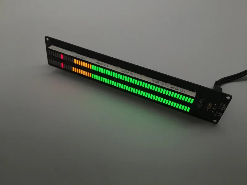 Led vu Meter стерео. Индикатор уровня звука. Vu-Meter. Vu-Meter stereo 2 x 32 64 RGB led. Vu Meter спектроанализатор.